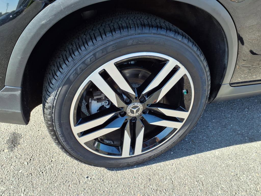 2021 Mercedes Benz GLC 300 4MATIC photo 6