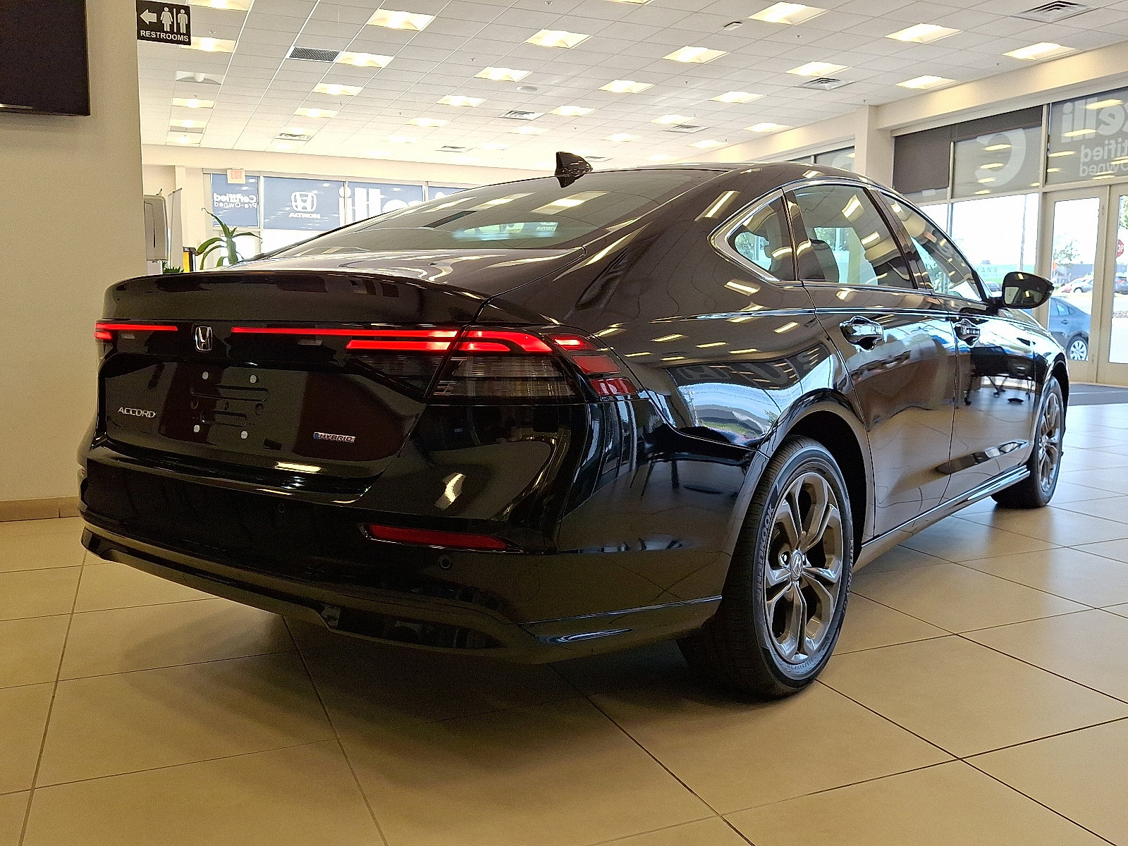 2025 Honda Accord Hybrid EX-L photo 4