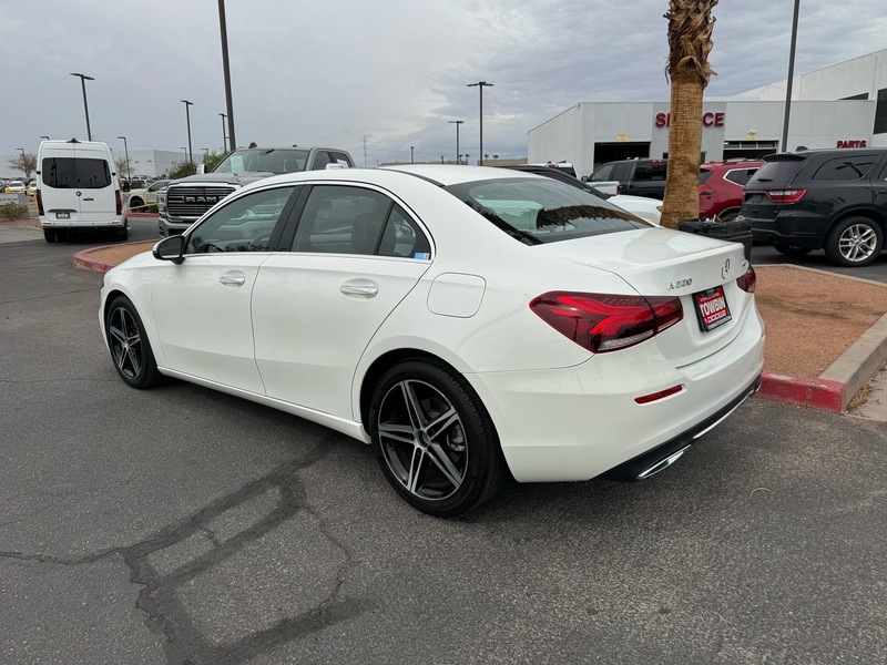 2019 Mercedes Benz A 220 4MATIC photo 4