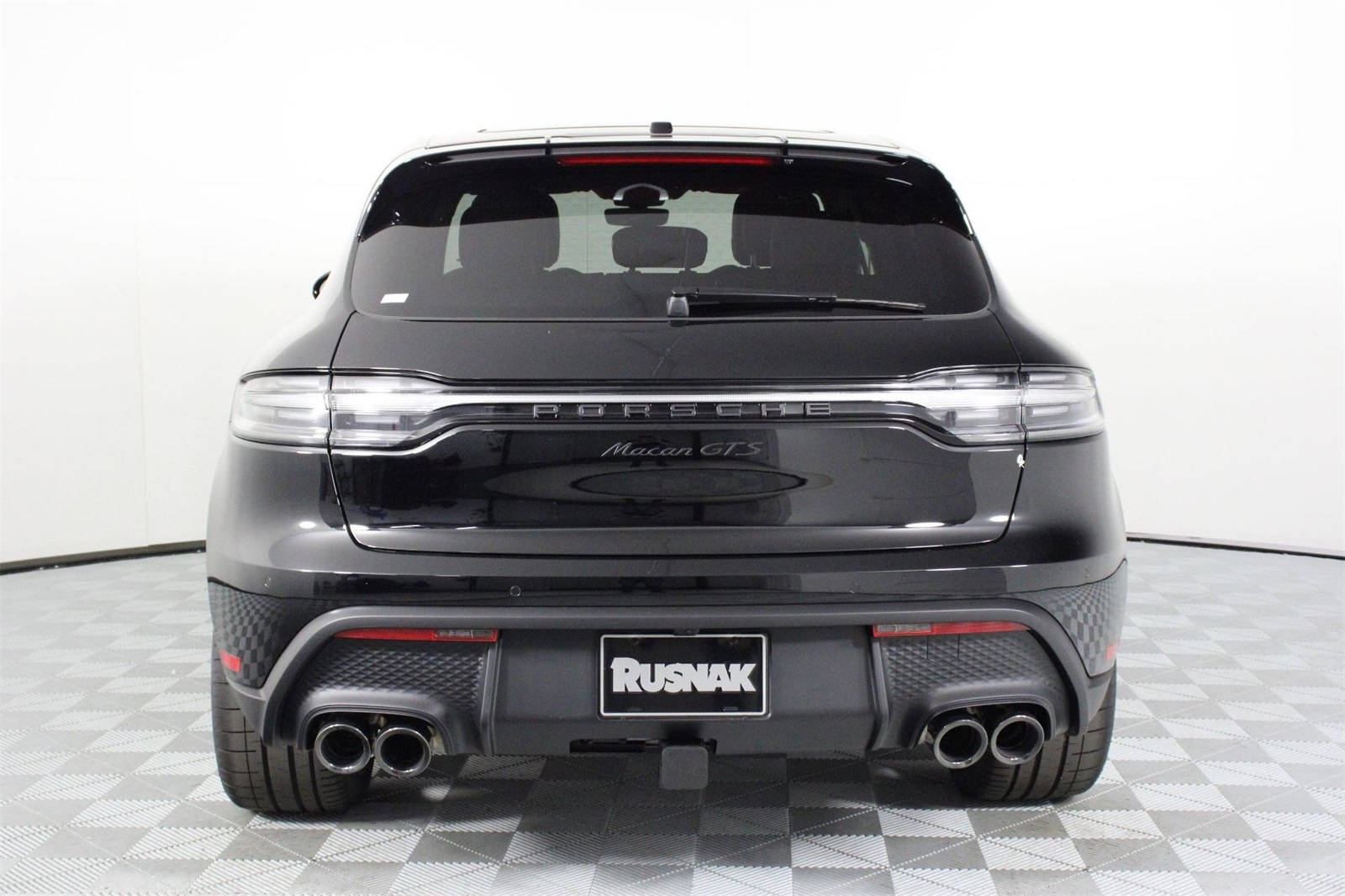 2025 Porsche Macan GTS photo 6