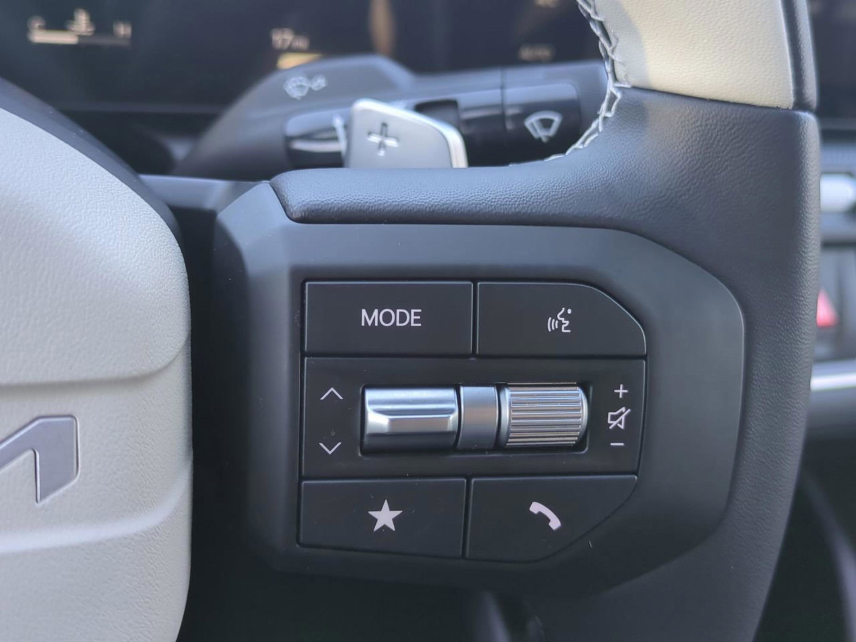 2025 Kia K4 GT-Line photo 19