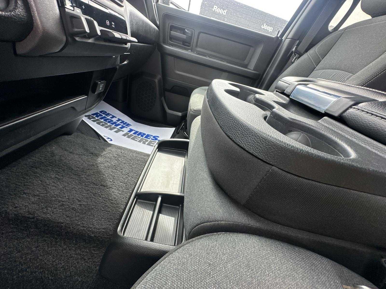 2023 Ram 2500 Tradesman photo 25