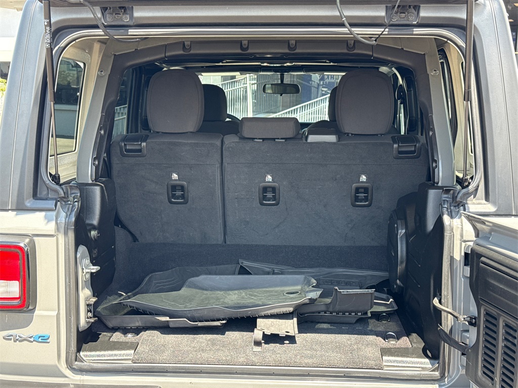 2023 Jeep Wrangler Base 4xe photo 15
