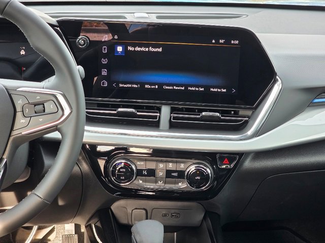 2026 Chevrolet Trax LT photo 2