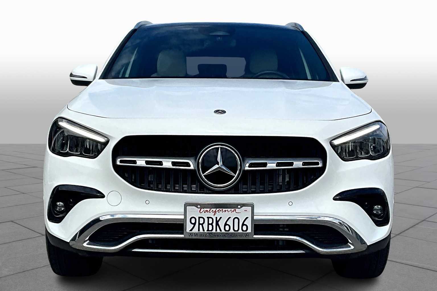 2025 Mercedes Benz GLA 250 photo 3