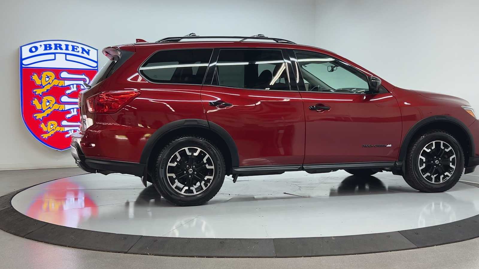 2020 Nissan Pathfinder SL photo 4