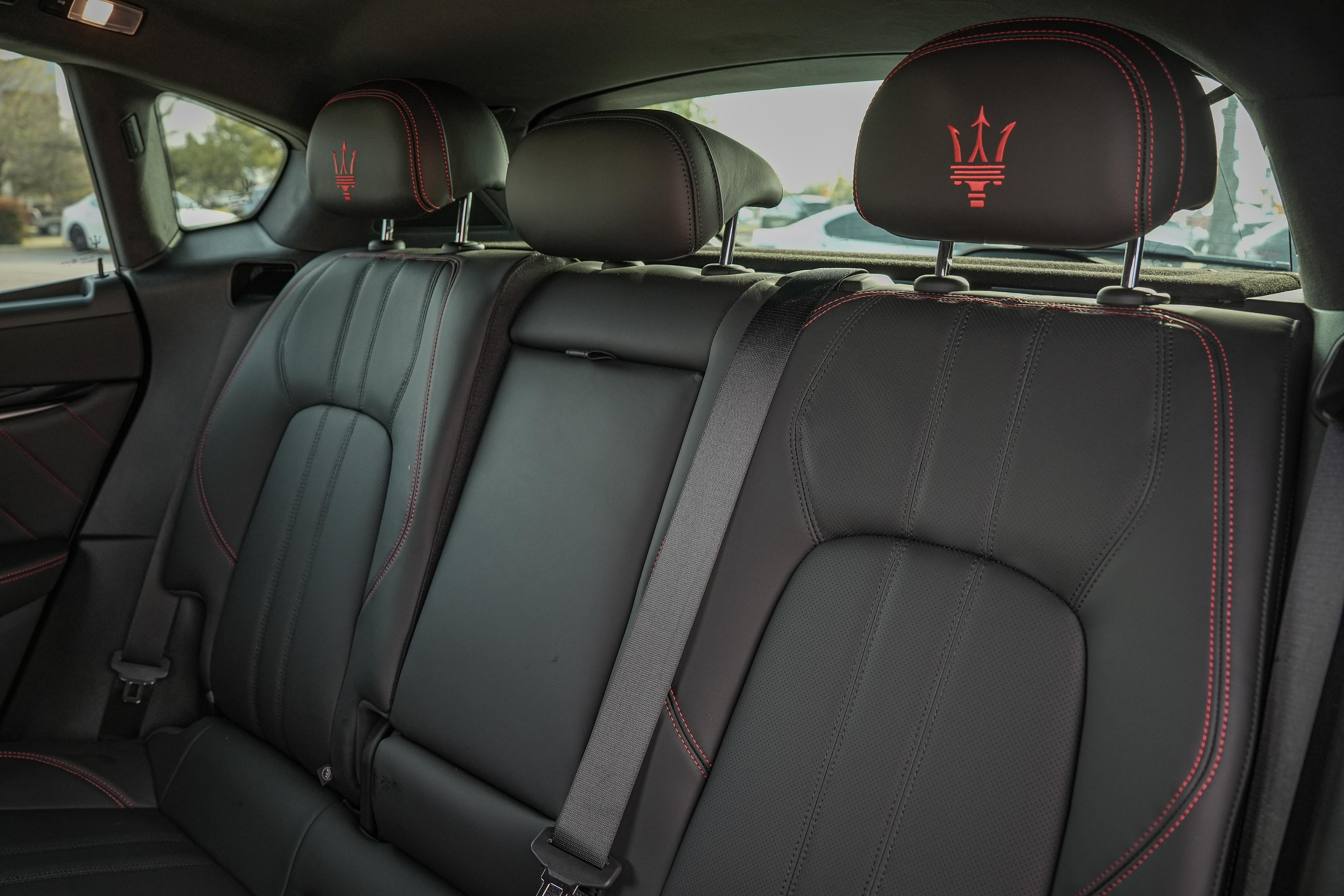 2024 Maserati Levante GT photo 14