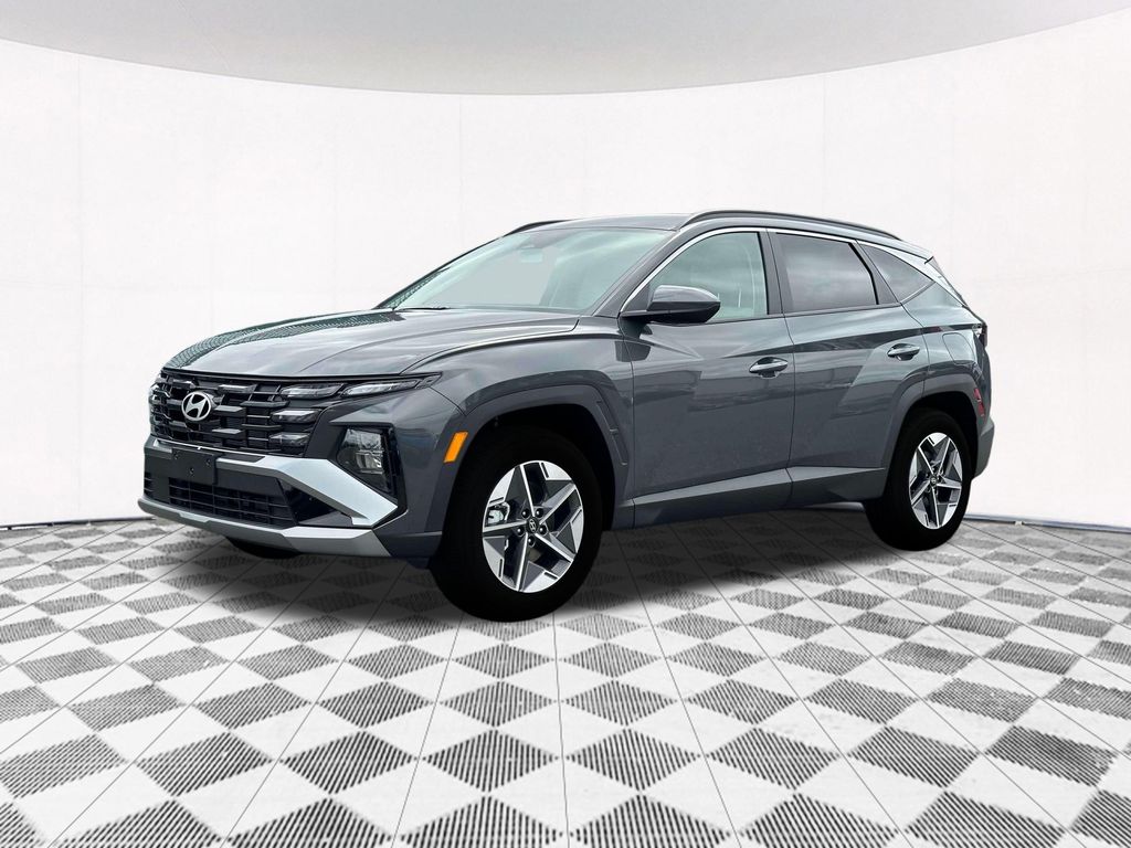 2025 Hyundai Tucson SEL photo 2