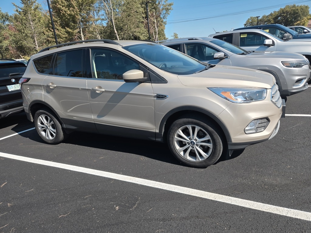 2018 Ford Escape SE photo 2