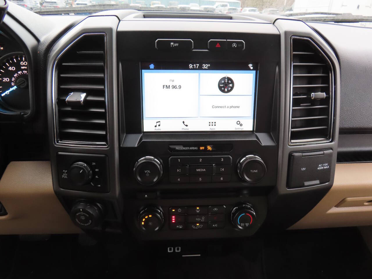 2018 Ford F-150 XLT photo 17