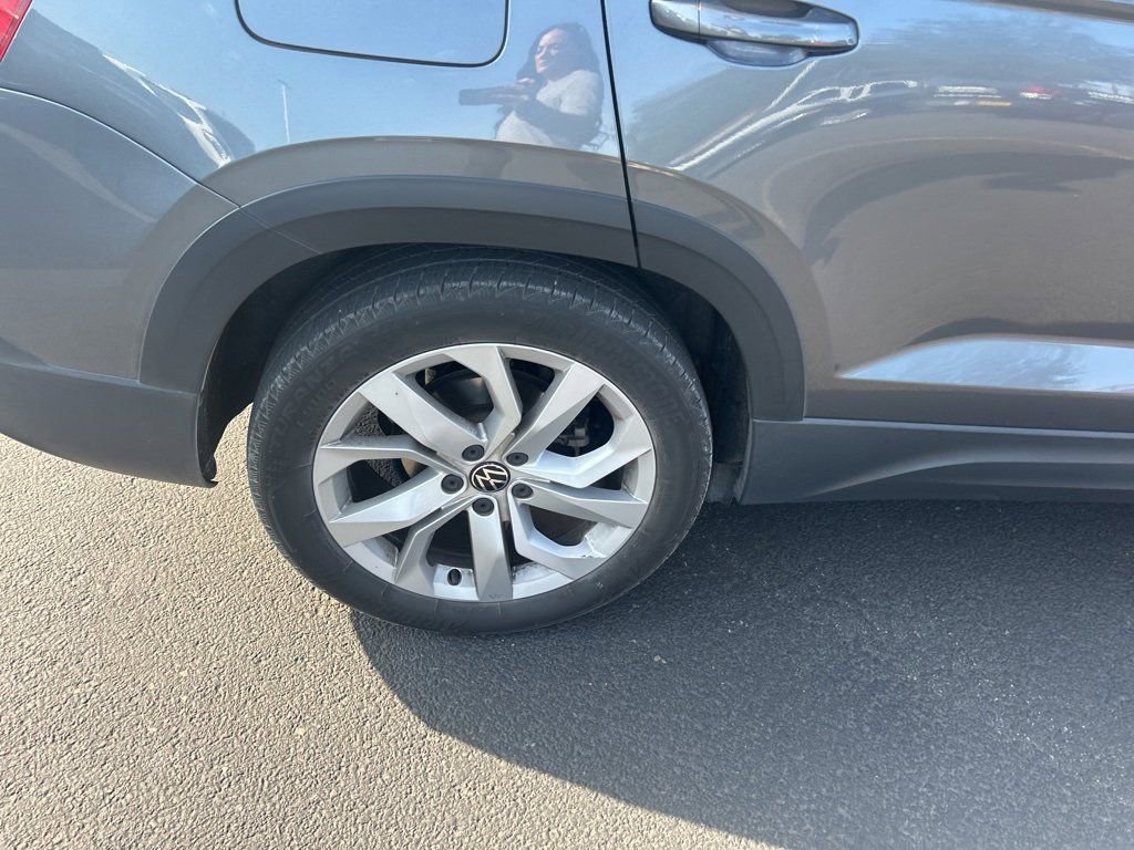 2023 Volkswagen Taos S photo 11