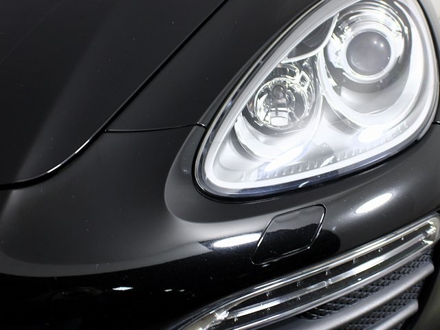2014 Porsche Cayenne S photo 9