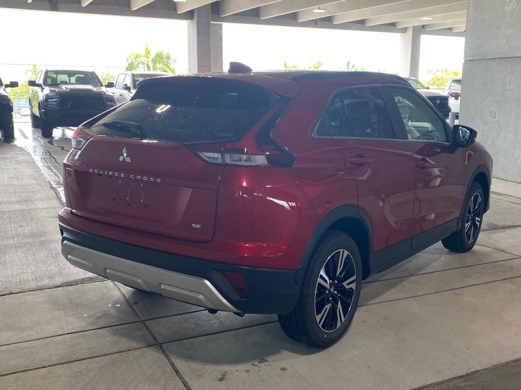 2024 Mitsubishi Eclipse Cross SE photo 3