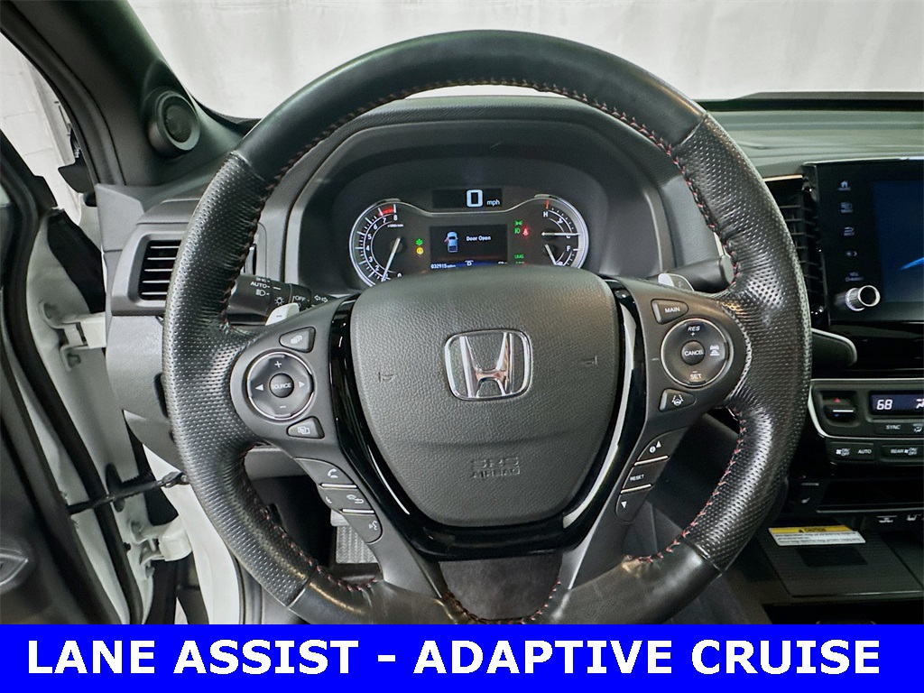 2021 Honda Ridgeline Black Edition photo 2