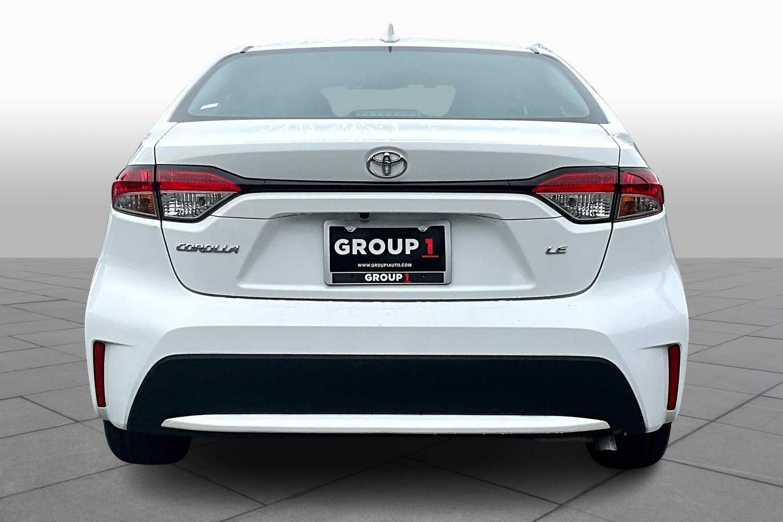 2022 Toyota Corolla LE photo 4