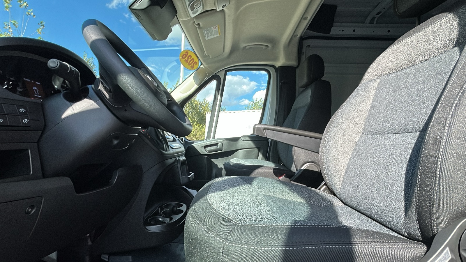 2026 Ram ProMaster 2500 photo 8