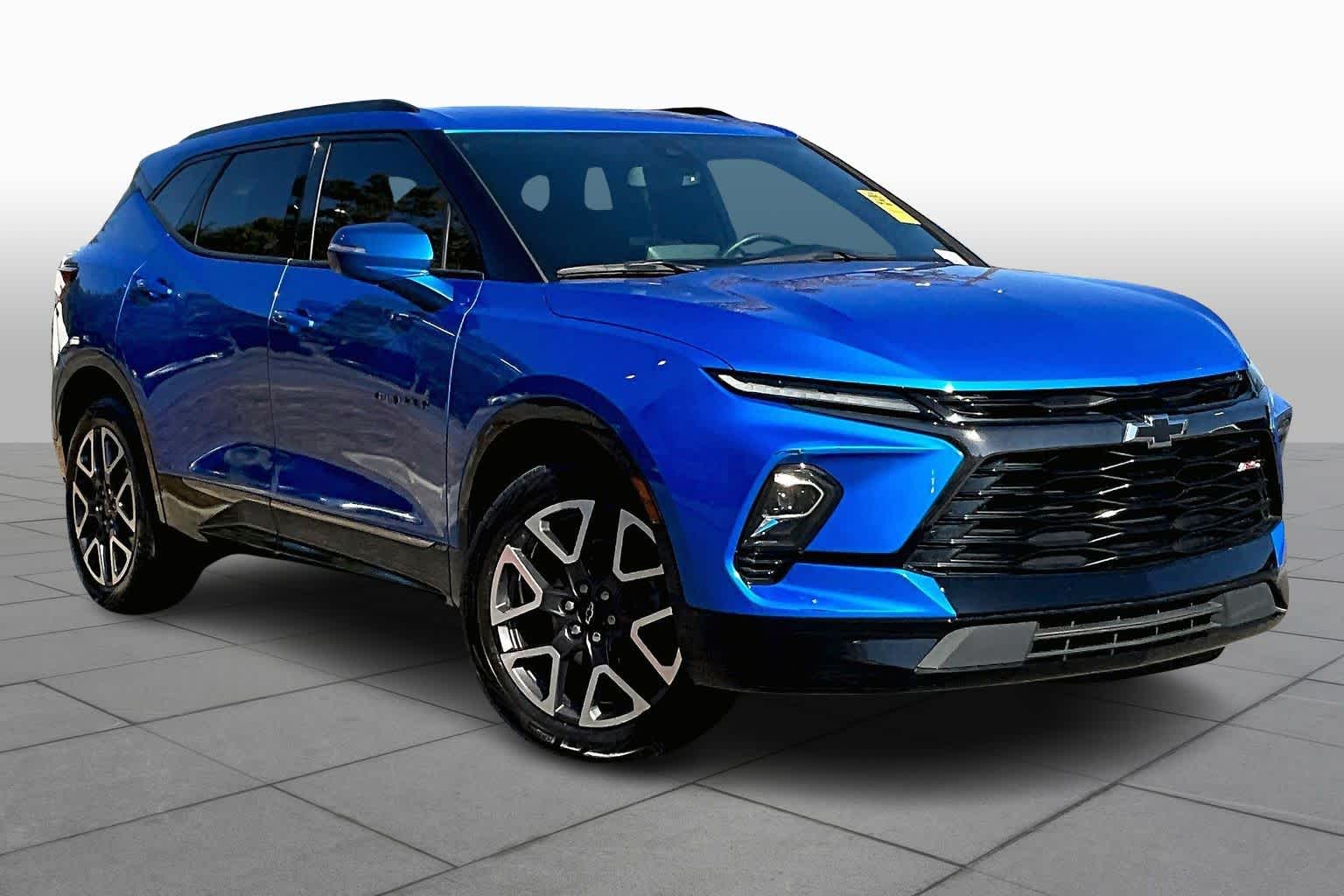 2024 Chevrolet Blazer RS photo 2