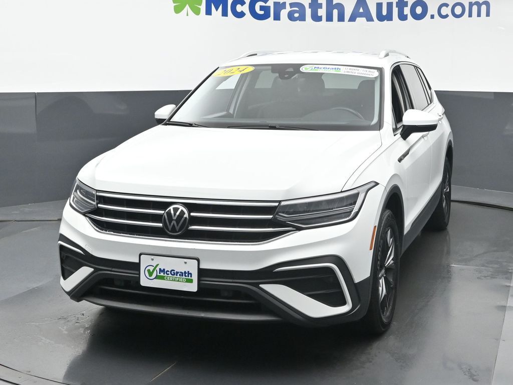 2024 Volkswagen Tiguan SE Wolfsburg Edition photo 4