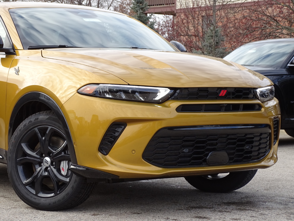 Used 2024 Dodge Hornet R/T with VIN ZACPDFCW4R3A23706 for sale in Schaumburg, IL