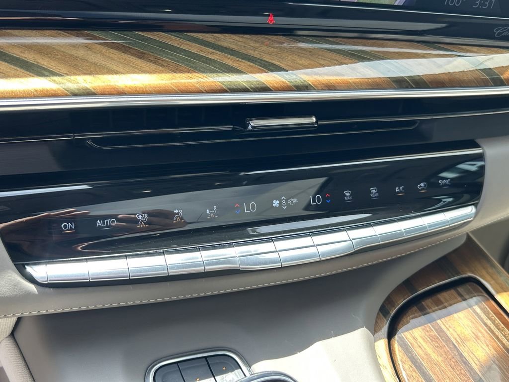 2021 Cadillac Escalade Premium Luxury Platinum photo 26