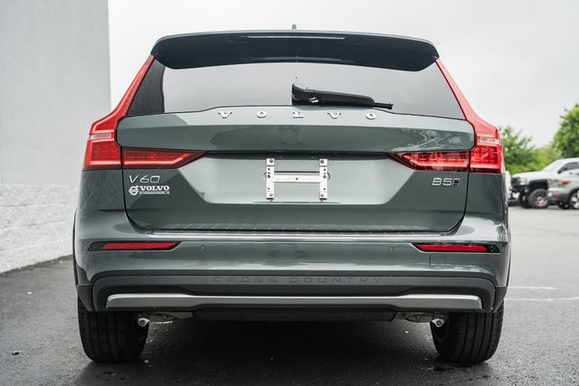 2026 Volvo V60 Cross Country B5 AWD Plus photo 5