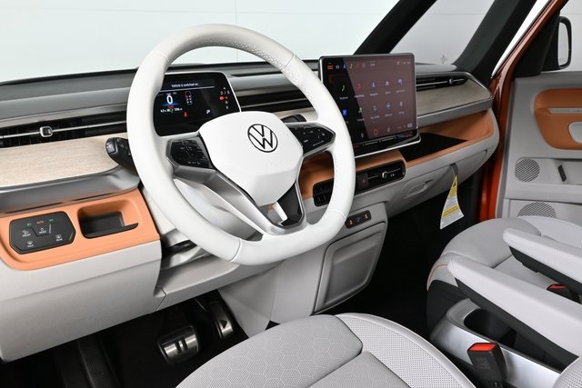 2025 Volkswagen ID. Buzz Pro Plus photo 4