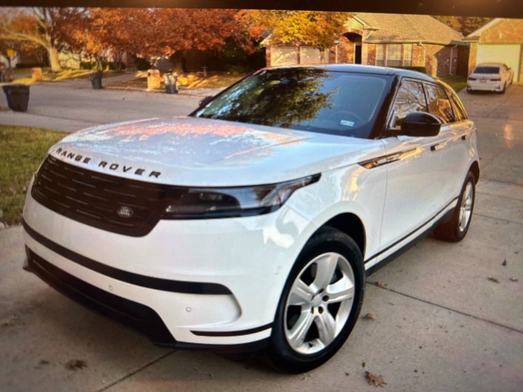 2024 Land Rover Range Rover Velar S's photo