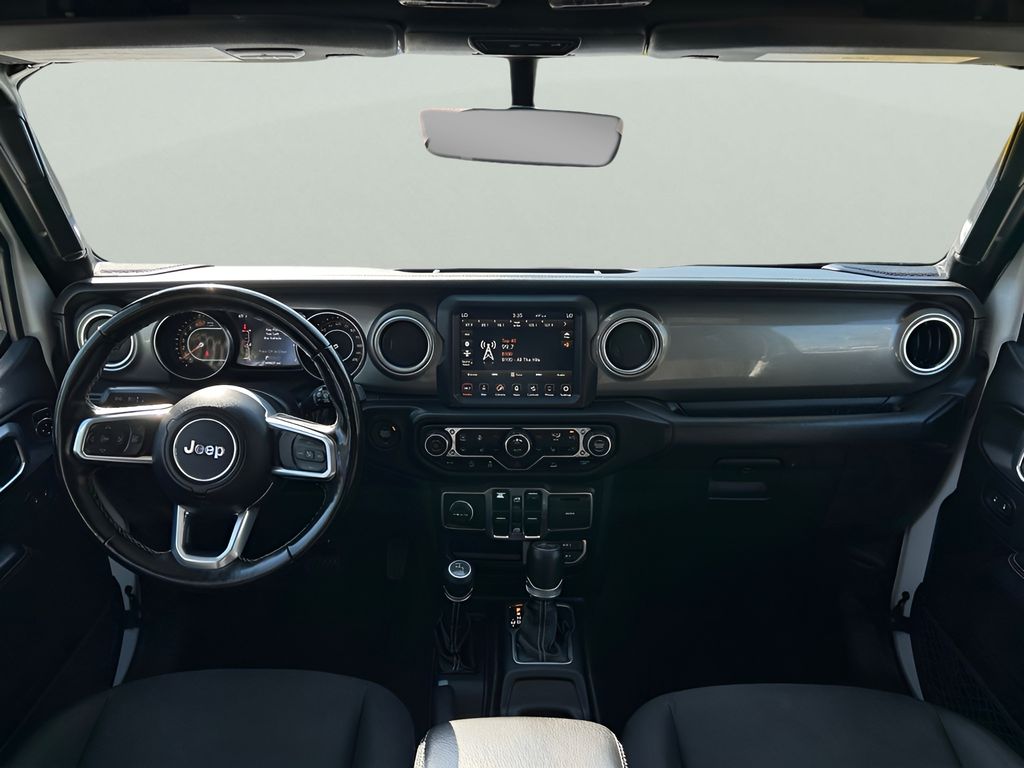 2022 Jeep Wrangler Unlimited Sahara photo 11