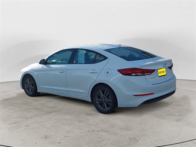 2018 Hyundai Elantra SEL photo 3