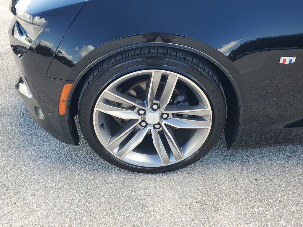 2018 Chevrolet Camaro 1LS 1LT photo 17