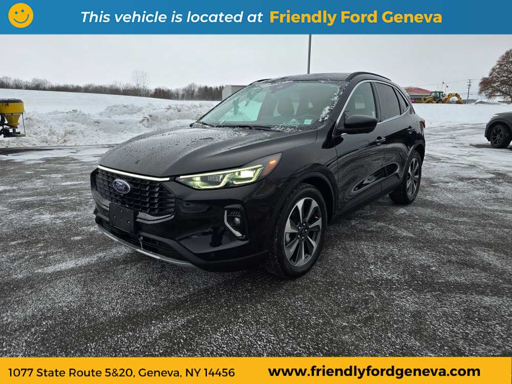 2023 Ford Escape Platinum's photo