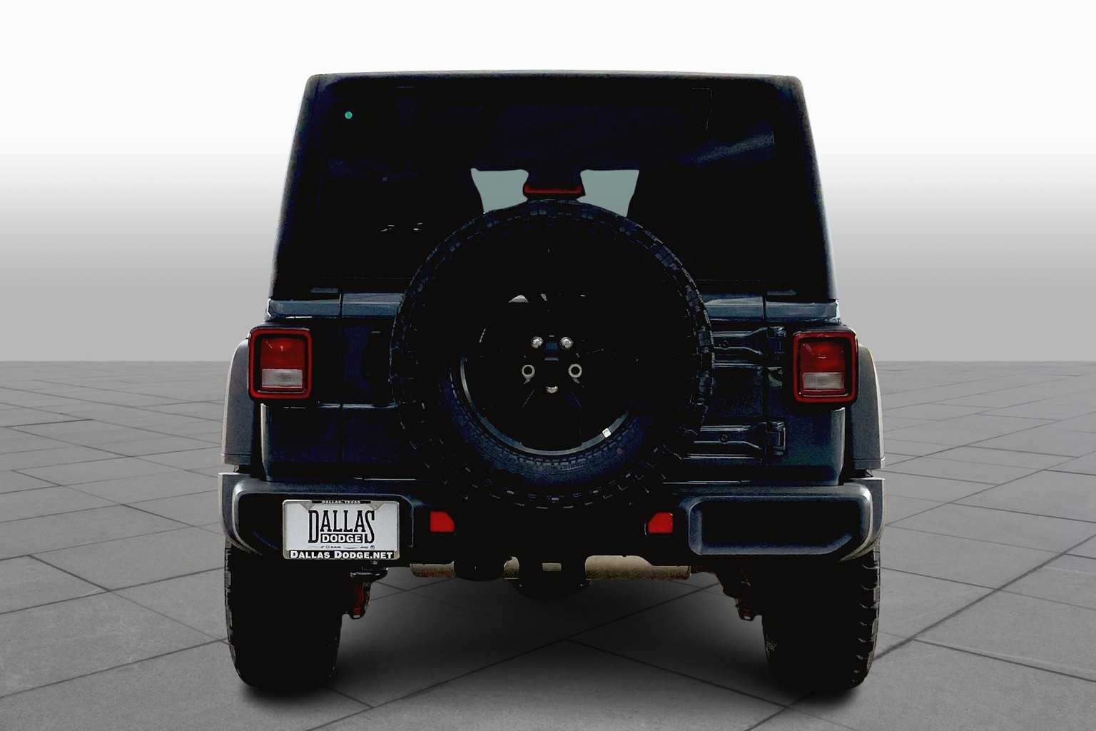 2025 Jeep Wrangler Willys photo 4