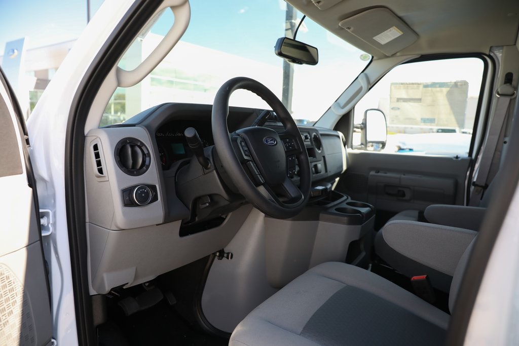 2026 Ford E-350 Base photo 28