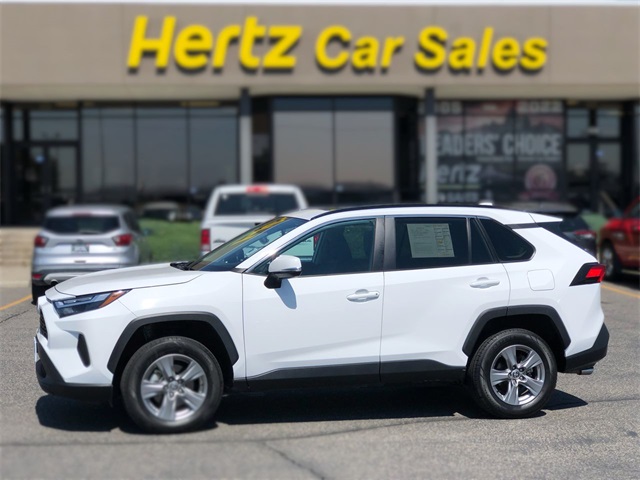2024 Toyota RAV4 XLE photo 15