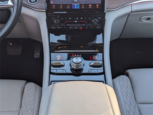 2023 Jeep Grand Cherokee Summit photo 19
