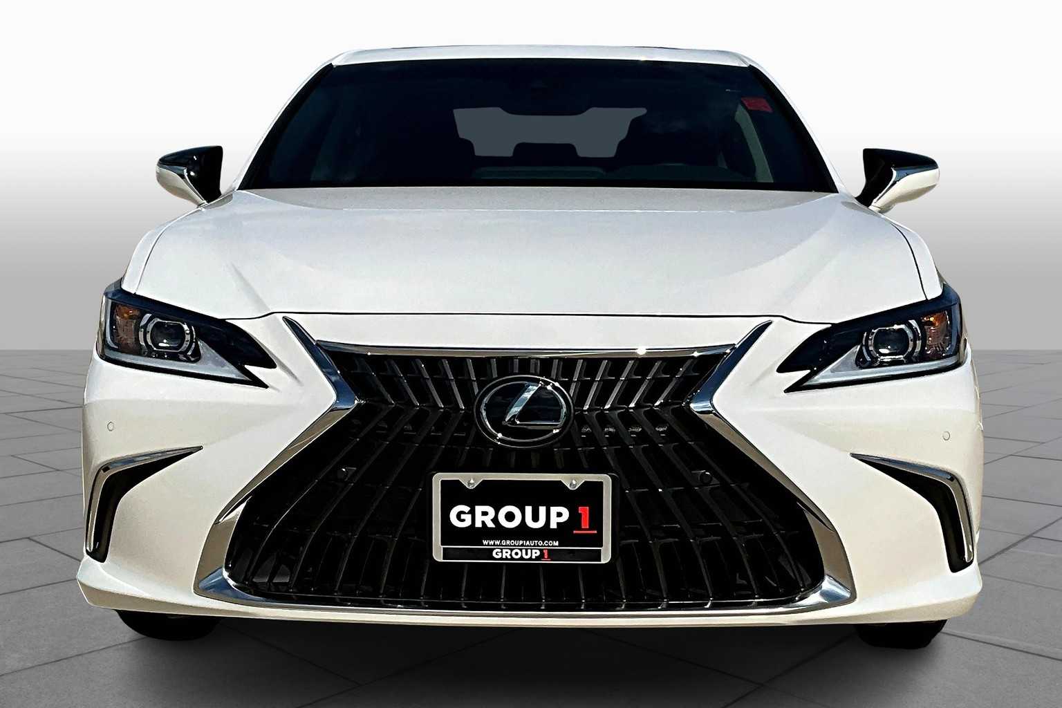 2025 Lexus ES 350 photo 3