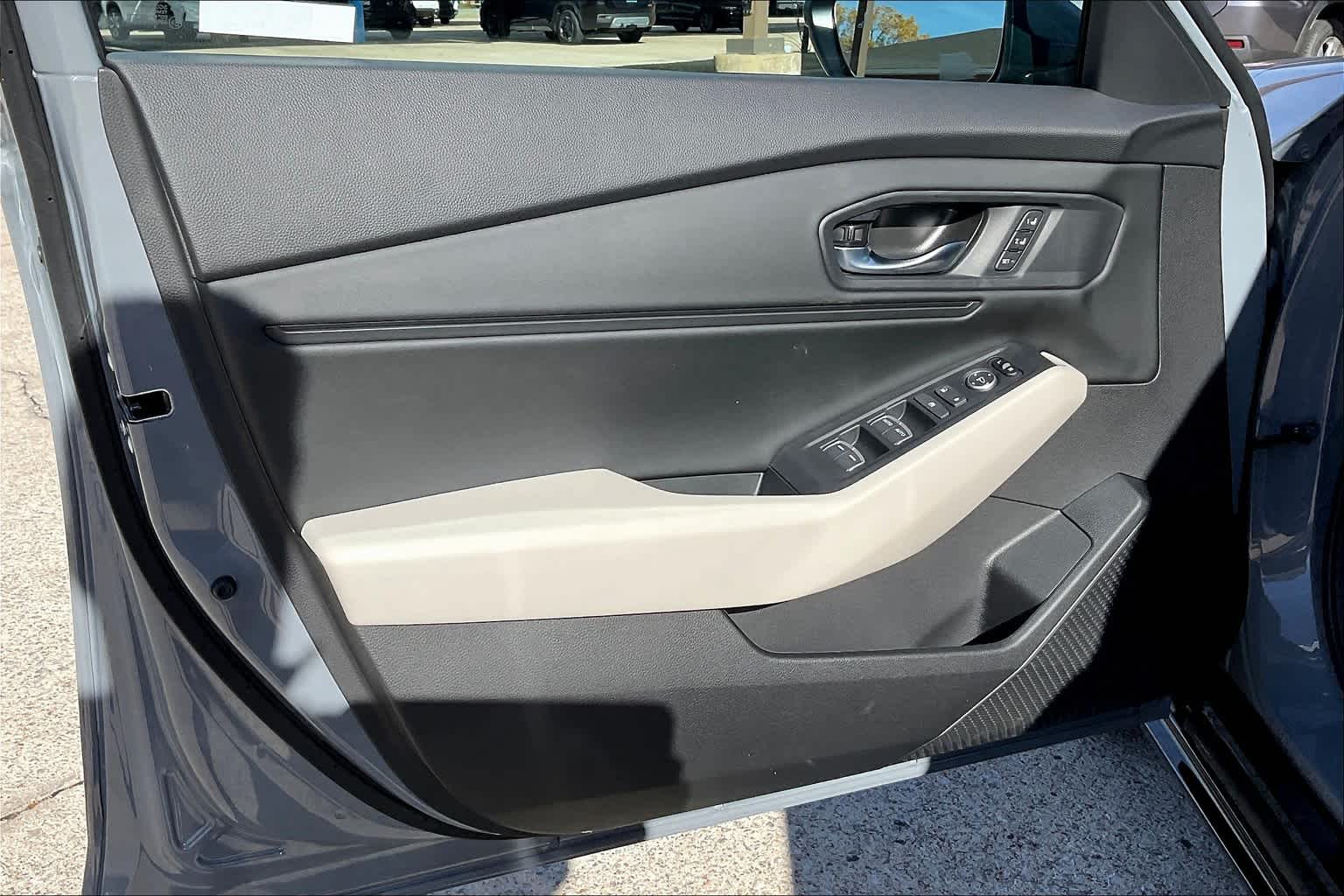 2025 Honda Accord Hybrid EX-L photo 10