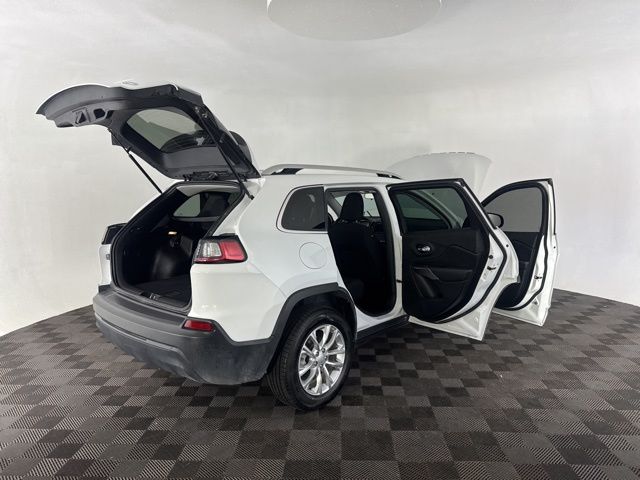 2019 Jeep Cherokee Latitude photo 16