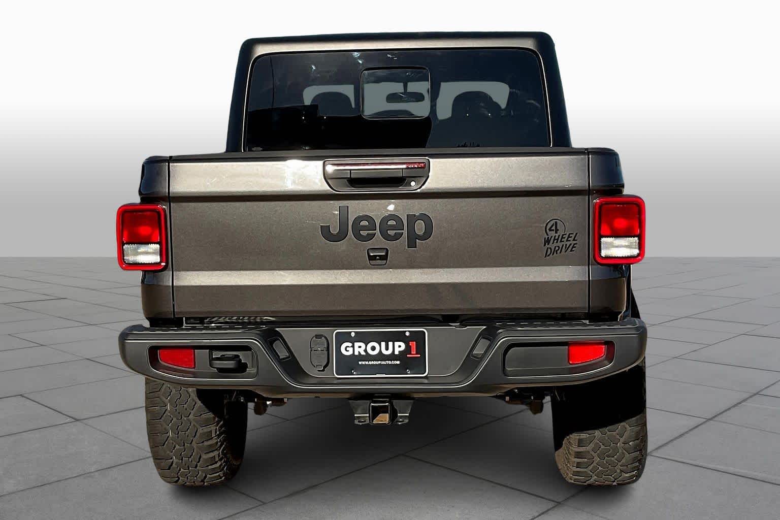 2023 Jeep Gladiator Willys photo 4