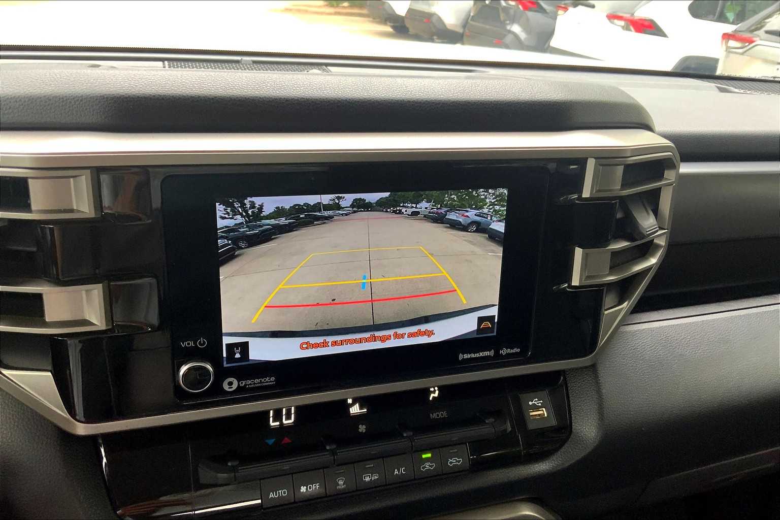 2022 Toyota Tundra SR5 CrewMax photo 25