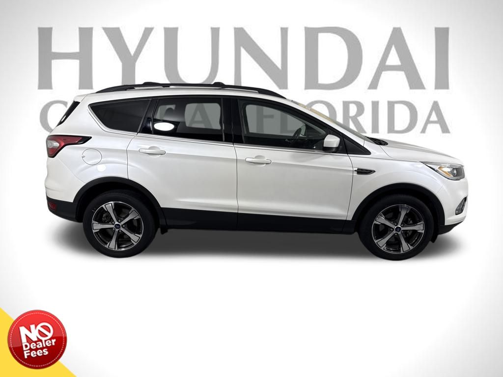 2018 Ford Escape SEL photo 2