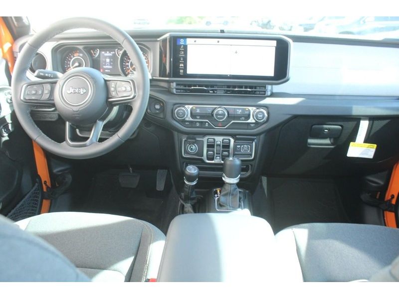 2025 Jeep Wrangler Sport S photo 4