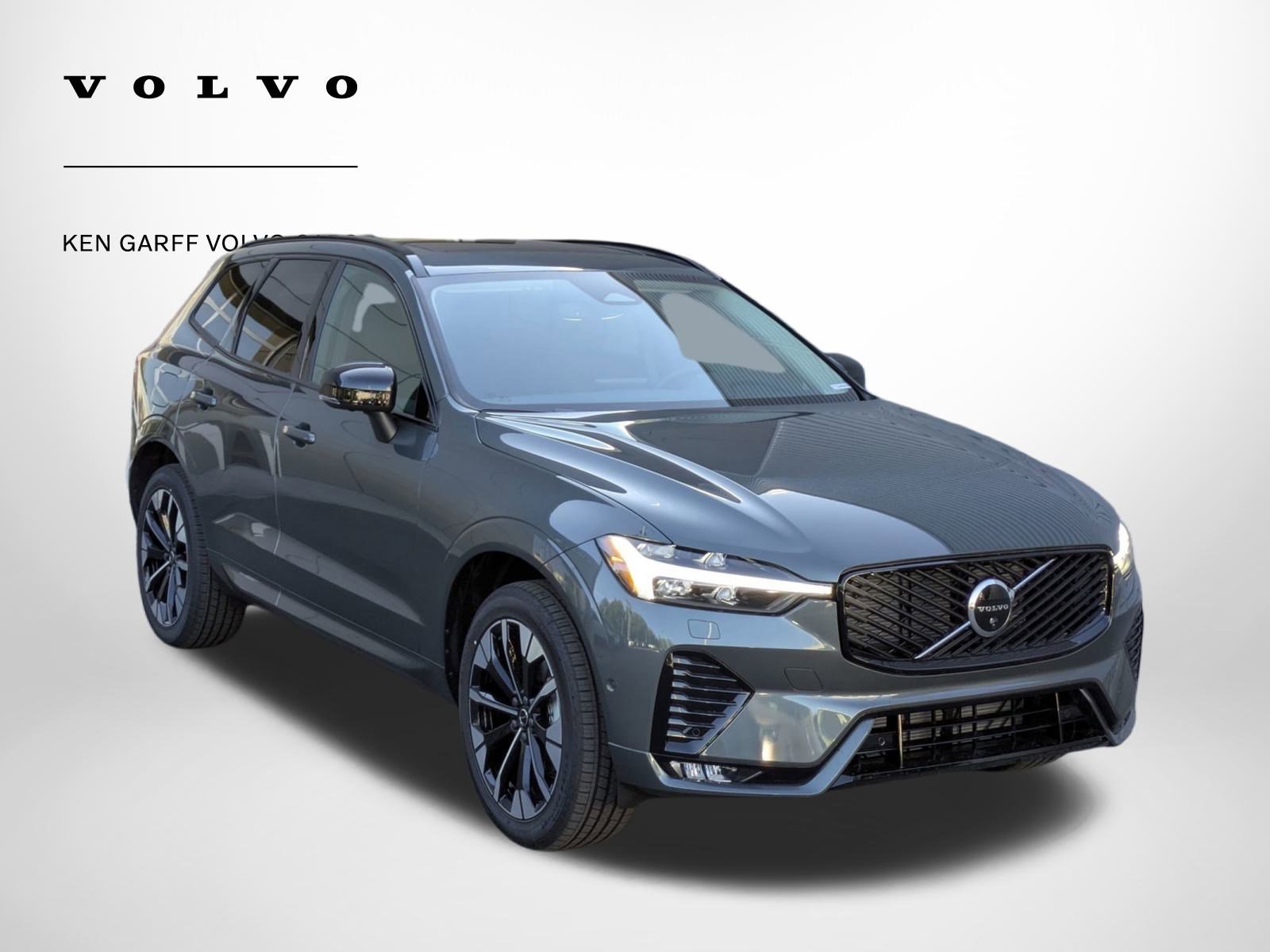 2026 Volvo XC60 Plus's photo