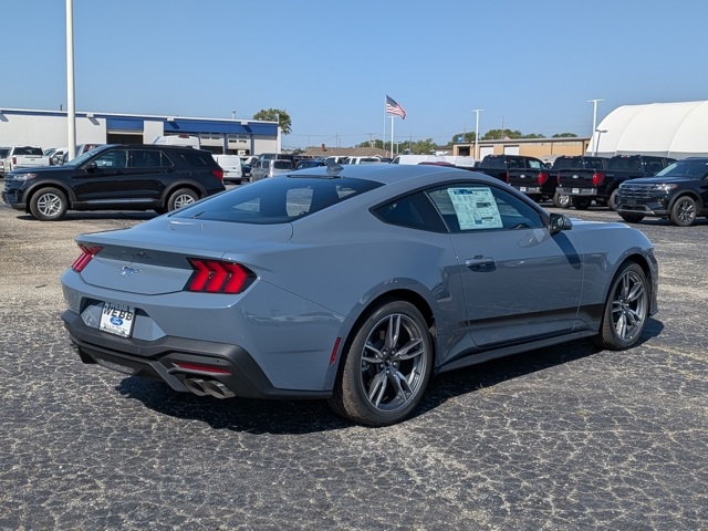 2025 Ford Mustang EcoBoost Premium photo 6