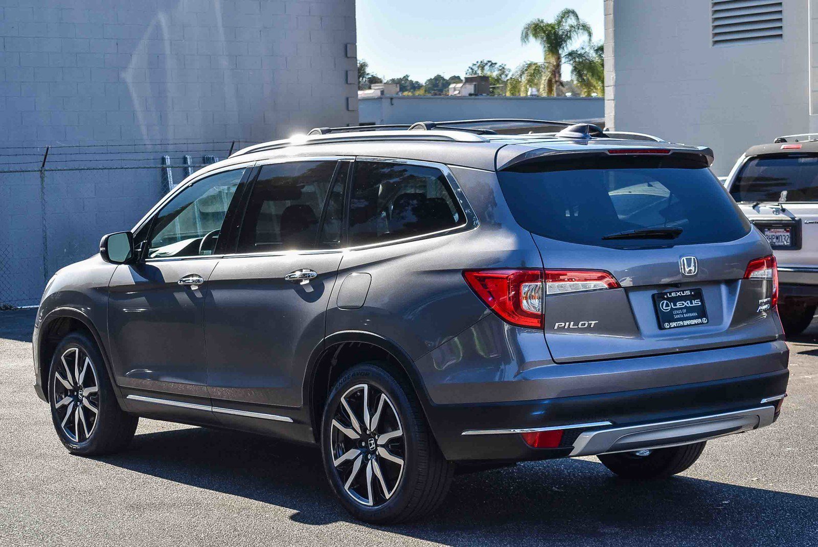 2019 Honda Pilot Touring photo 4