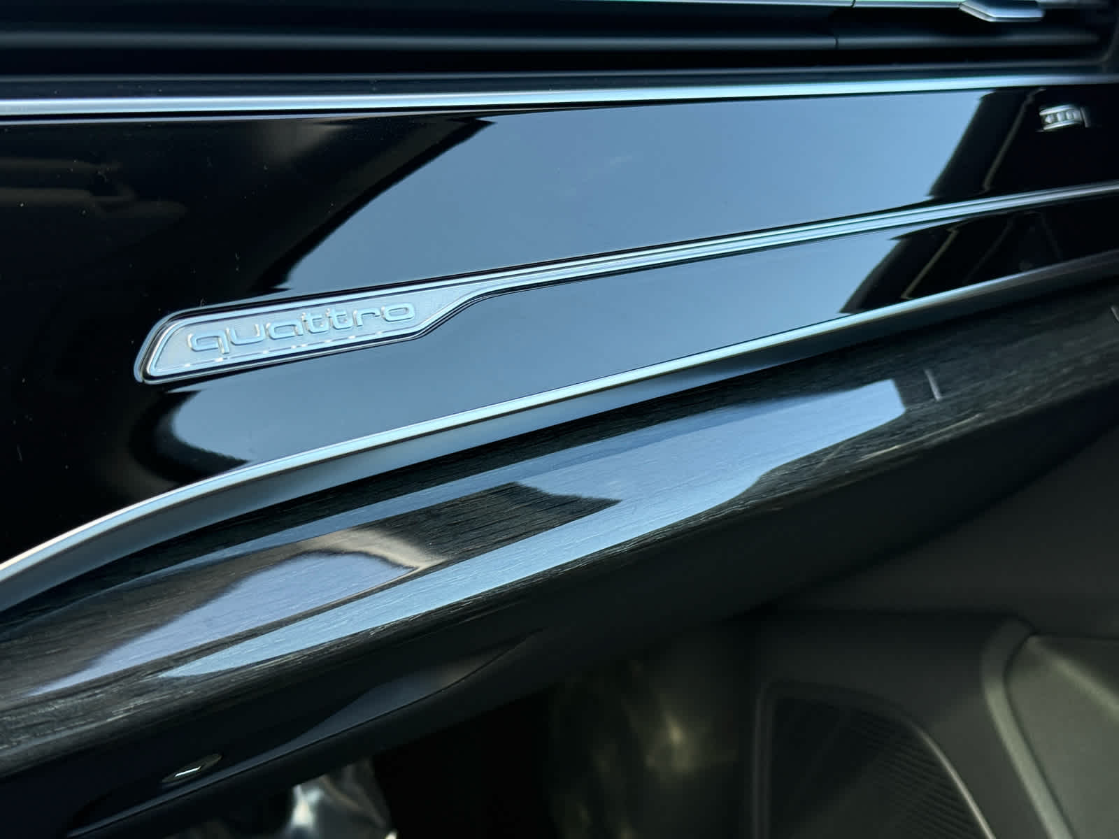 2024 Audi Q7 Premium Plus photo 25