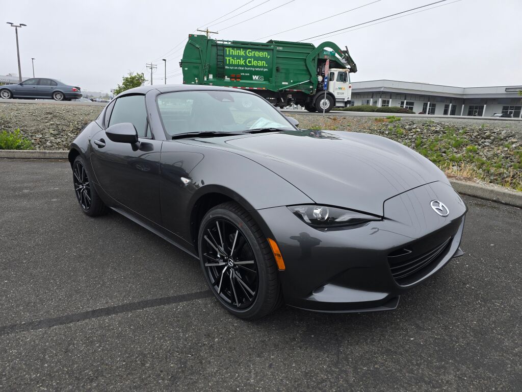 2025 Mazda MX-5 Miata Miata RF Grand Touring photo 3