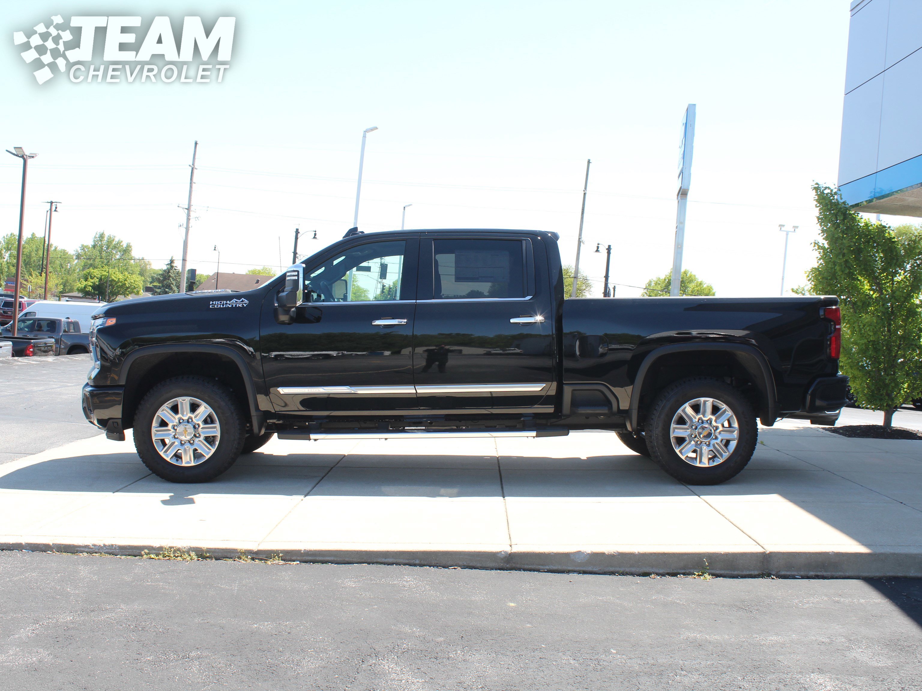 2025 Chevrolet Silverado 2500HD High Country photo 5