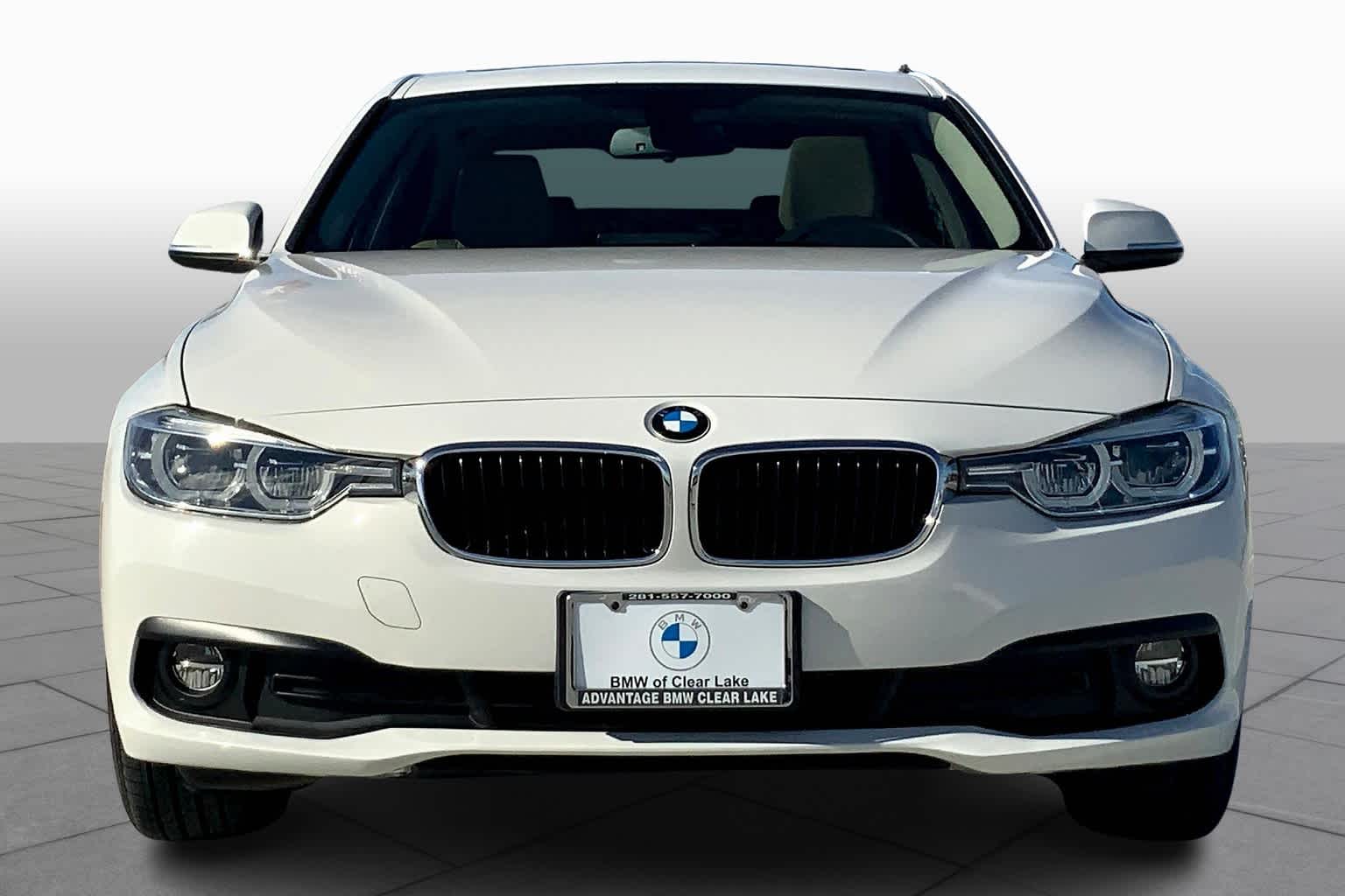 2018 Bmw 320i Sedan photo 3