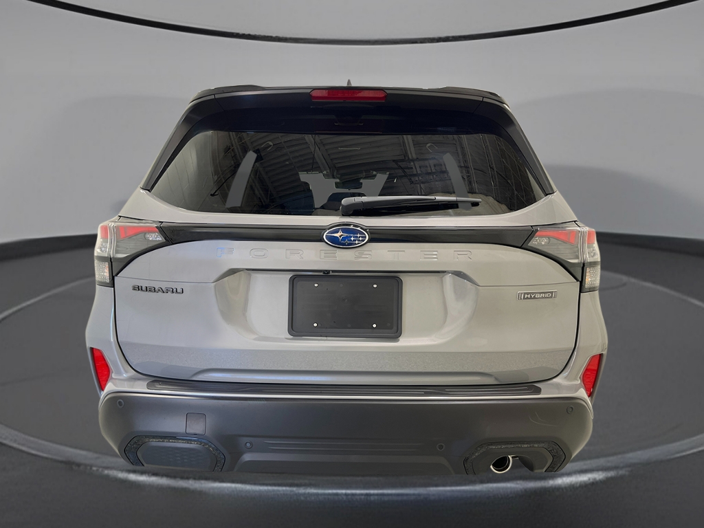 2025 Subaru Forester Touring photo 3